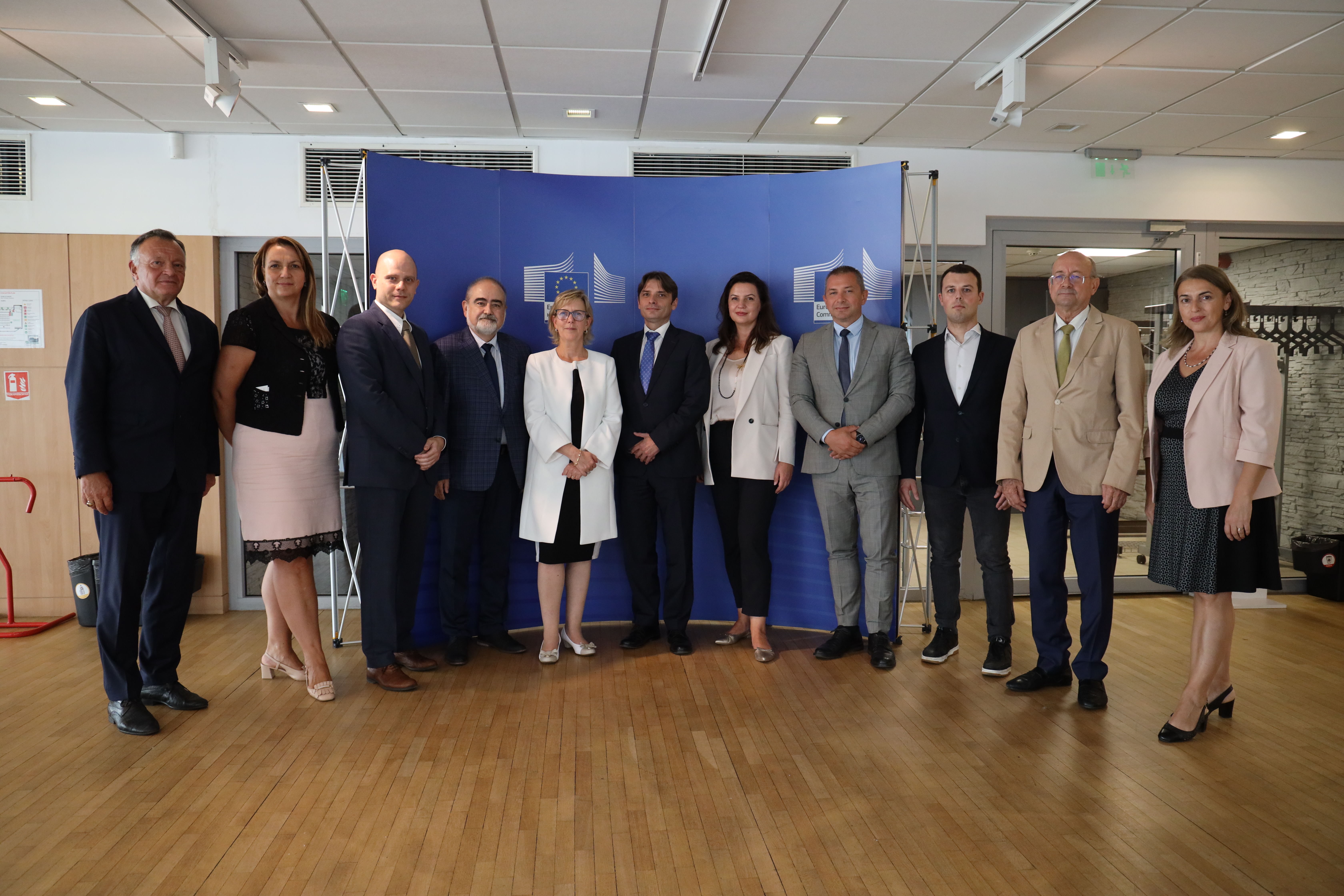 АОБР и еврокомисарят за финансовите услуги Мария Луиш Албукерк обсъдиха създаването на съюз на спестяванията и инвестициите